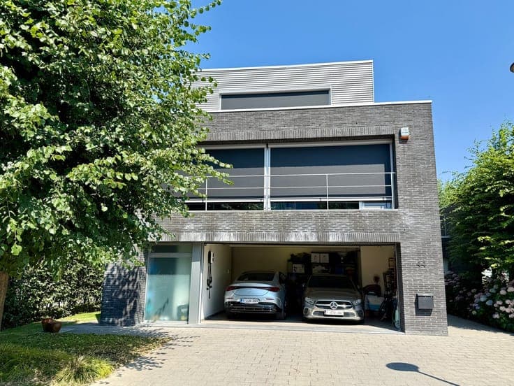 RUSTIG GELEGEN PRACHTIGE WONING MET TOPAFWERKING
