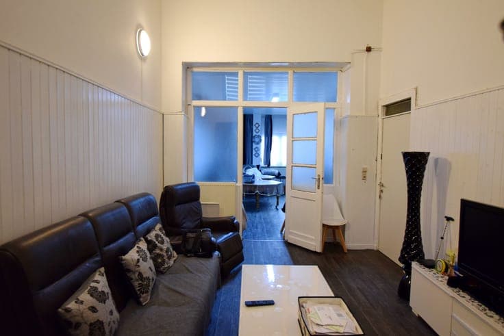SCHAERBEEK Station – Bright 288 m² investment building
