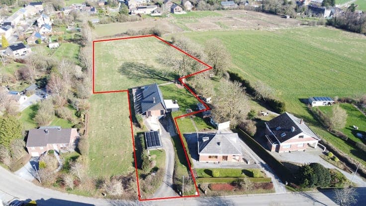 Spacious single-storey villa with large grounds in Fraiture