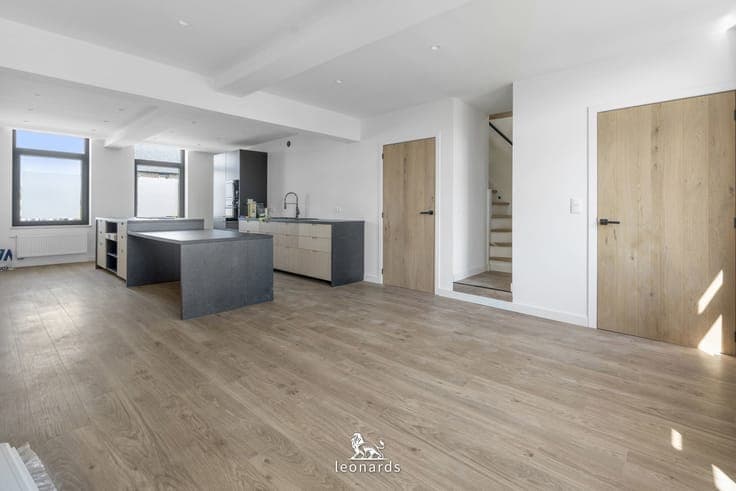 Beautifully renovated commercial property