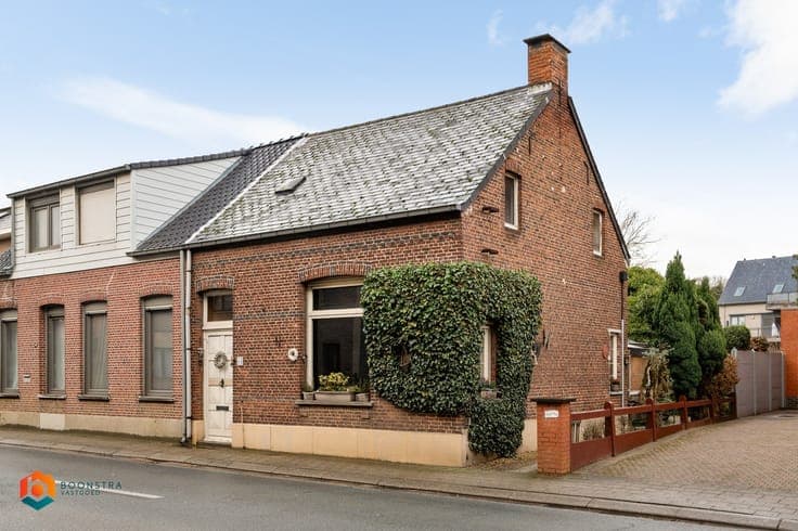 Te renoveren woning met 2 slpkrs in centrum Beerzel