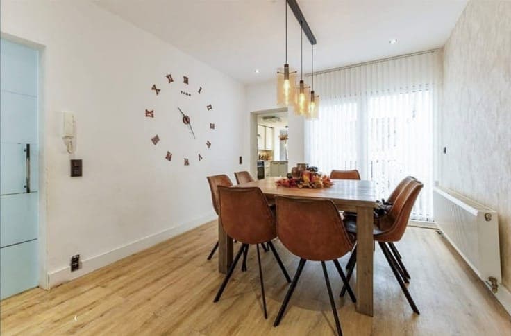 Move-in ready house (287 m²) with 3 bedrooms, 2 bathrooms an