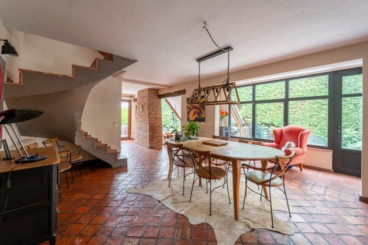 Lasne – Villa with space for a professional practice