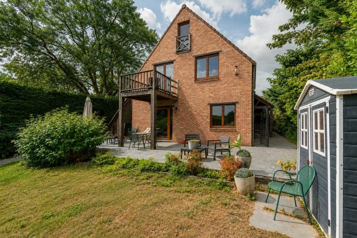 Lasne – Villa with space for a professional practice