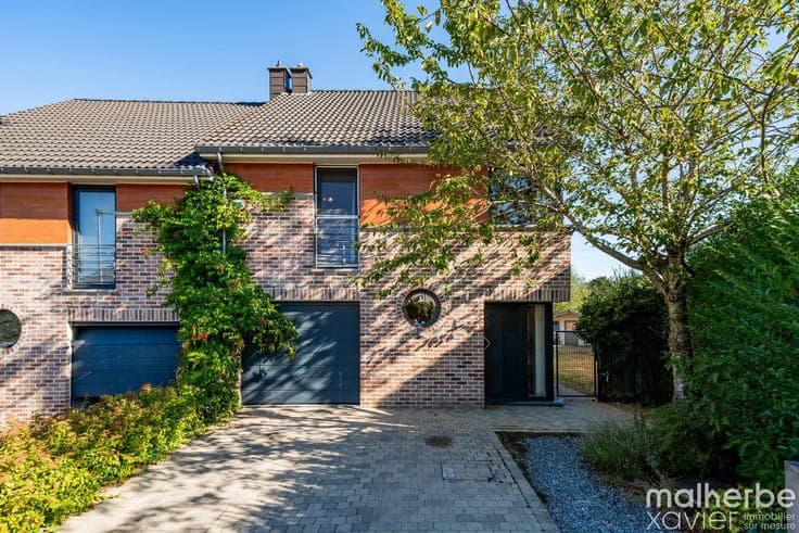 Xhendelesse – Maison familiale, jardin & garage