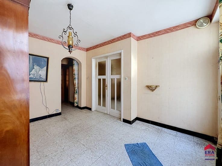 Renovation opportunity!