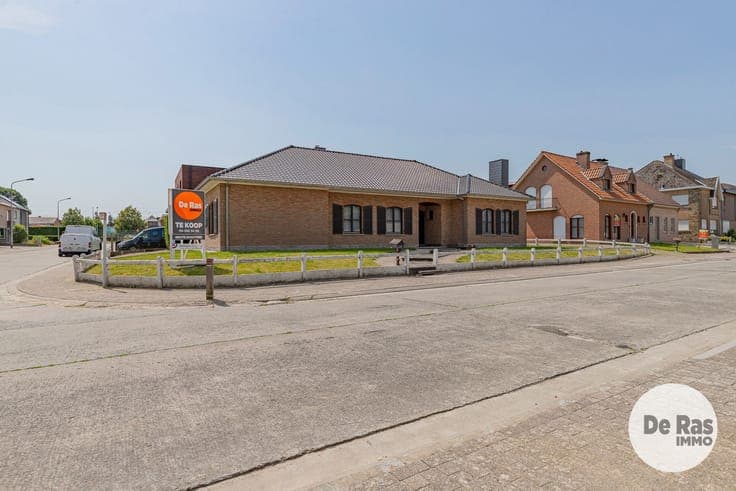 HERZELE - Op te frissen woning met 3 kamers in rustige buurt
