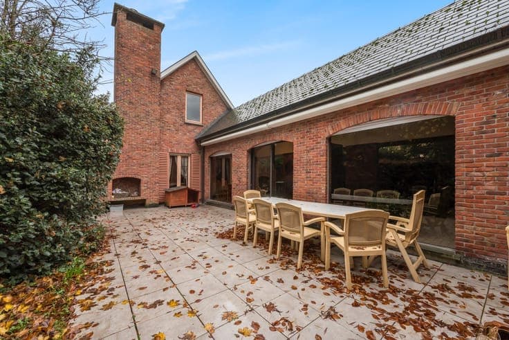 Spacious family home in Beveren