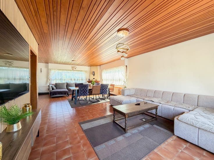 Te koop, Ruime bungalow met 3 slaapkamers op ruim perceel...