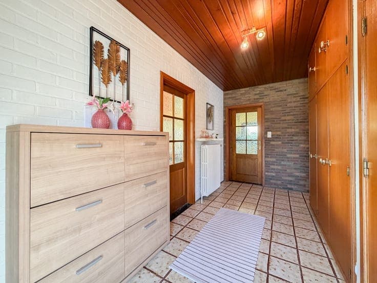 Te koop, Ruime bungalow met 3 slaapkamers op ruim perceel...