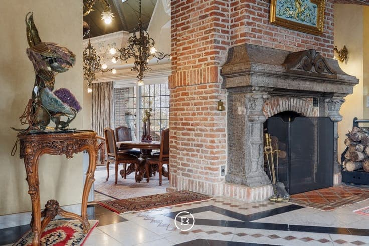 Unique Villa