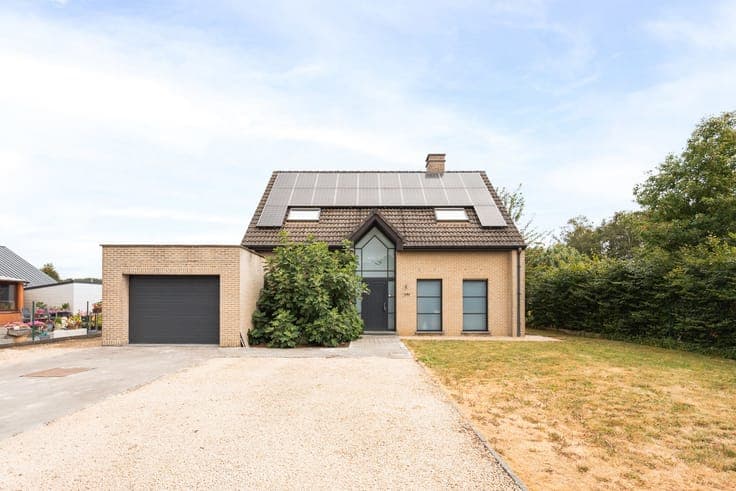 Instapklare, ruime woning met mooie tuin
