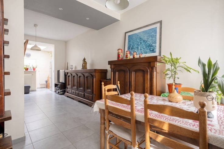 Renovated and rented 4 bedroom house in the heart of Ypres