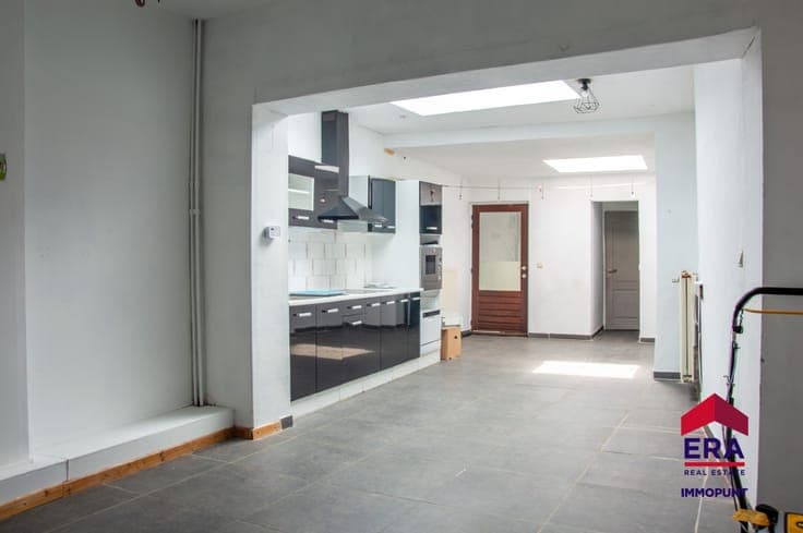 Ideal starter home with 3 bedrooms in Bost