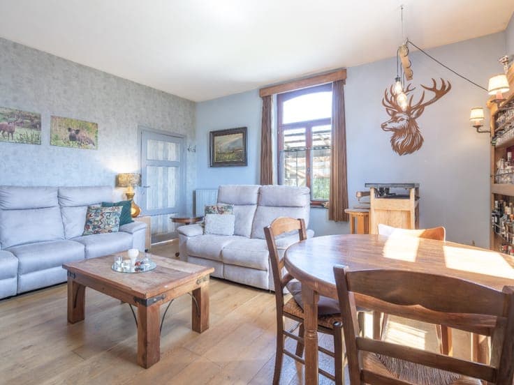 4-Bedroom Semi-Detached House with Outbuildings – Herbeumon