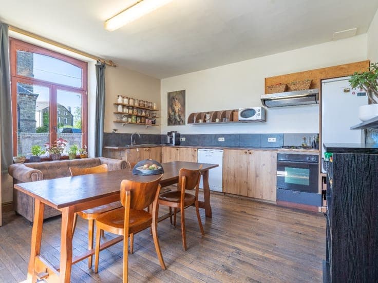 4-Bedroom Semi-Detached House with Outbuildings – Herbeumon