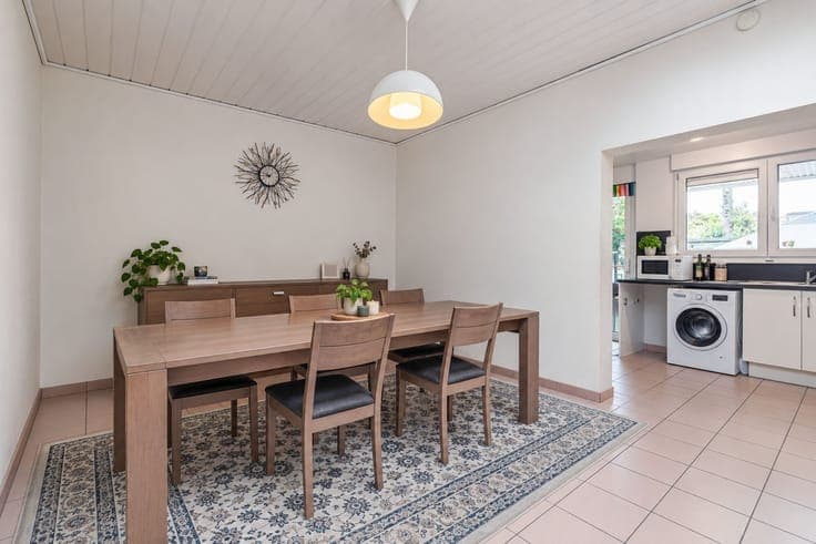 Woning (18 m²) met 3 slaapkamers en tuin (40 m²) in Deurne.
