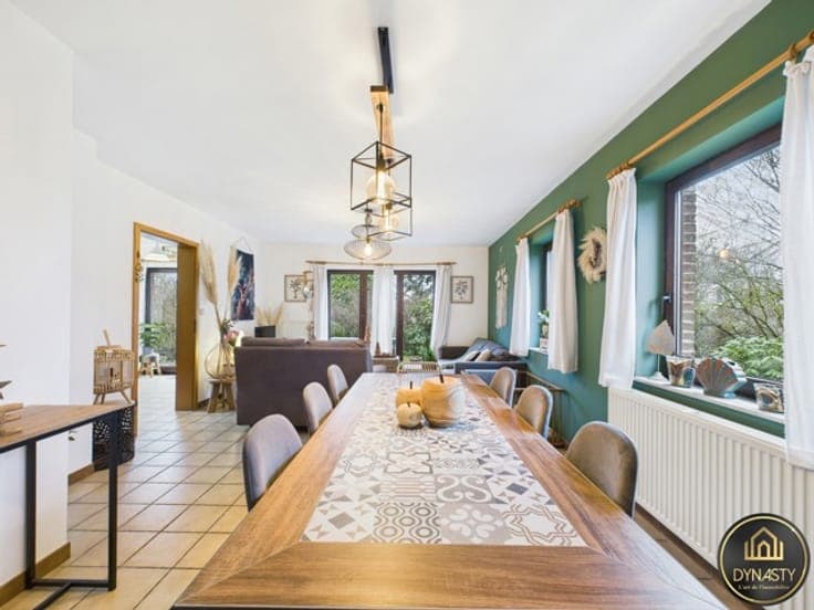 What if you could live peacefully… right in the town centre?