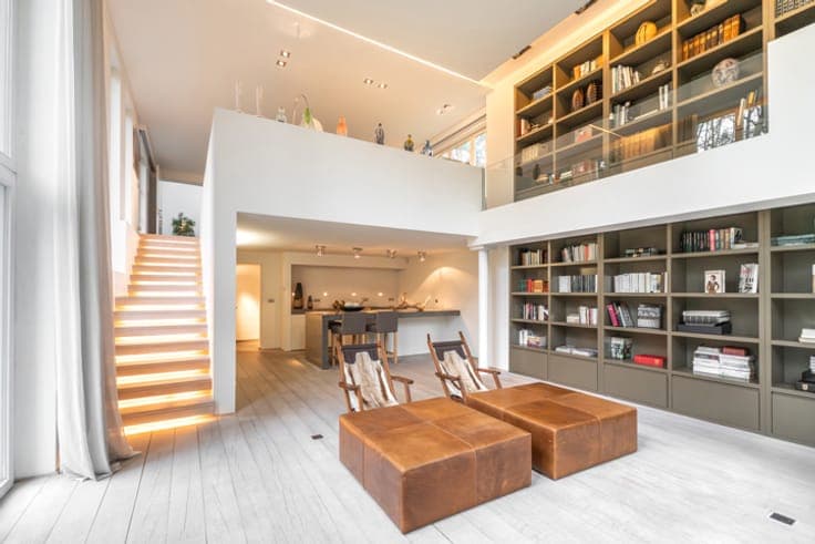 Prince d’Orange – Architect-designed villa on 56 acres south