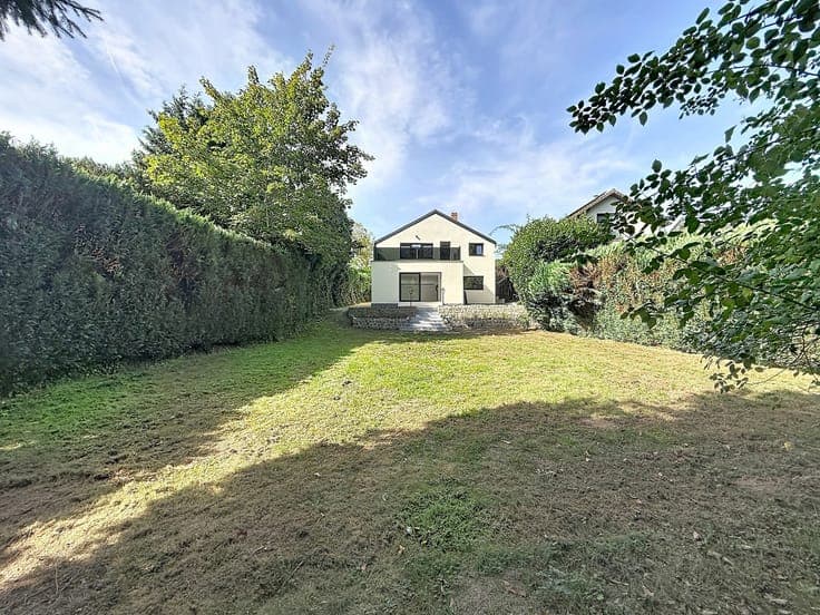 Nice completely renovated 5 bedrooms villa