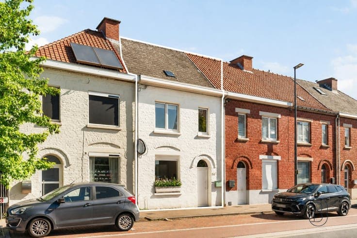 Gezellige instapklare woning met 3 slpk, koer en tuintje