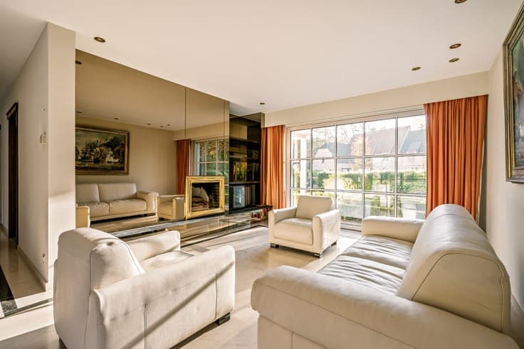 Exclusive villa on a unique private estate (14990m²)