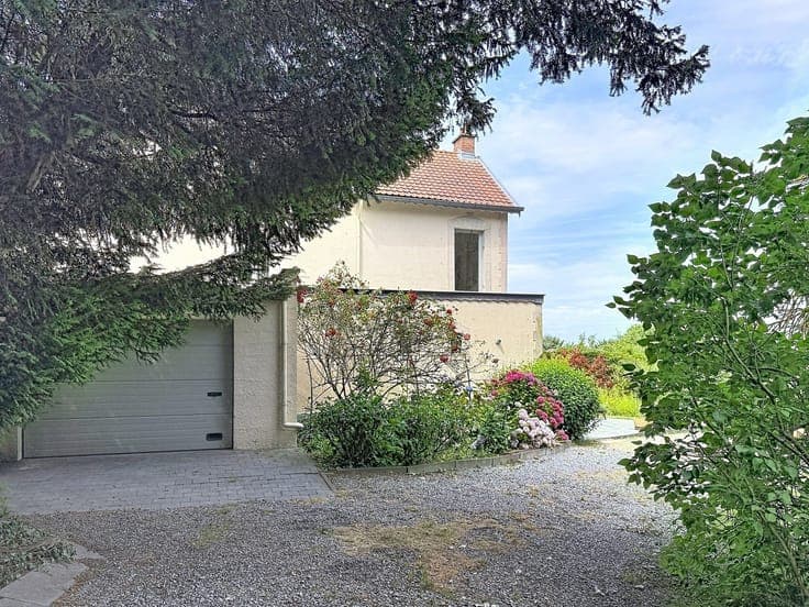 Maison bourgeoise sur 42 ares - possibilité 8 chambres