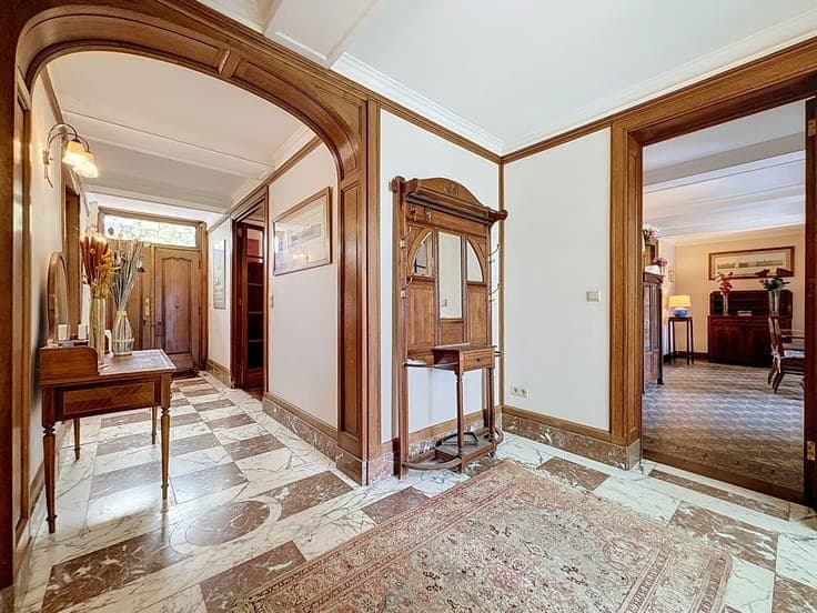 Maison bourgeoise sur 42 ares - possibilité 8 chambres