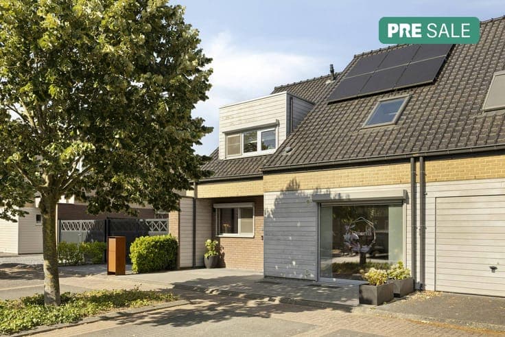 Fully move-in ready, energy-efficient 3-bedroom home