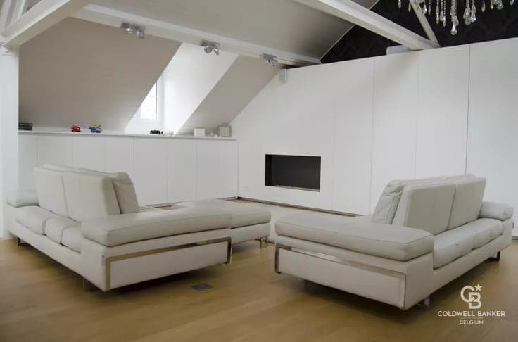 exceptional investment property – 10 units & garages in the