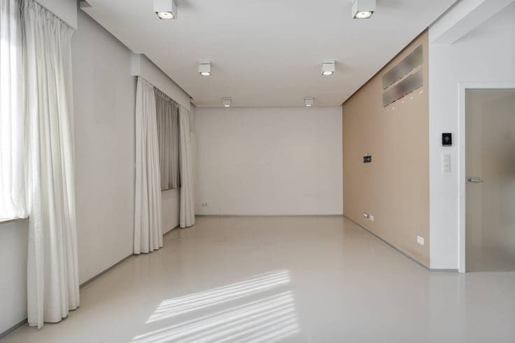 House with 4 bedrooms, garage and garden in Wemmel