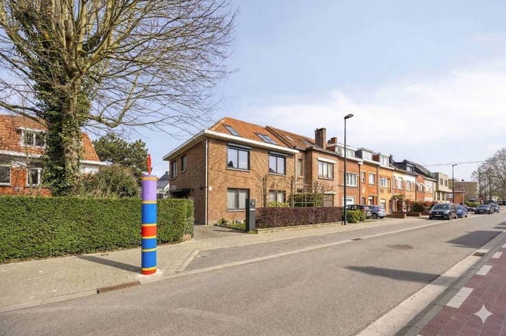 House with 4 bedrooms, garage and garden in Wemmel