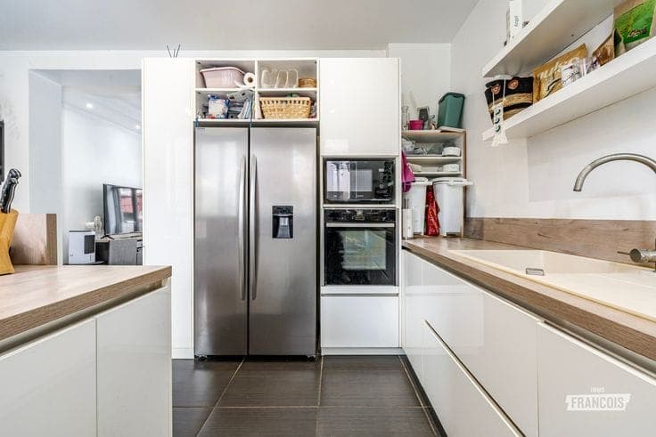 Spacious family home with a garden in a sought-after neighb…