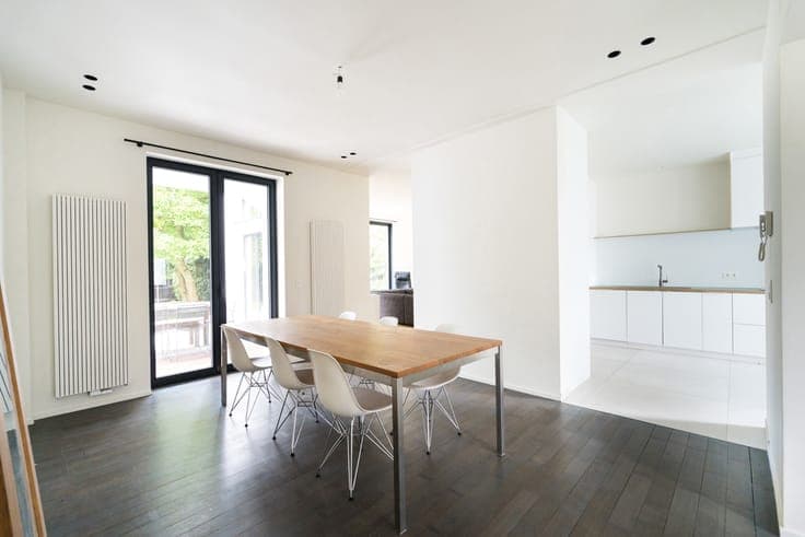 Old Stockel – Renovated HOUSE (5 bed/3bth) with garage