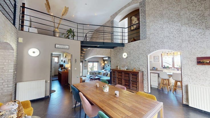 Exceptional 350 m² Villa, 5 Bedrooms