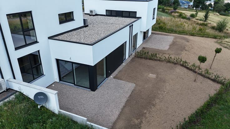 Voll fertiggestelltes Haus zu verkaufen, in der Nähe von Lux