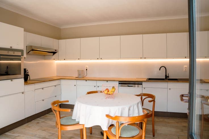Charmante woning met privé parking in centrum Ieper
