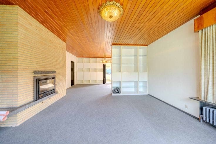 Spacious detached house with 5 bedrooms for sale in Diksmui…