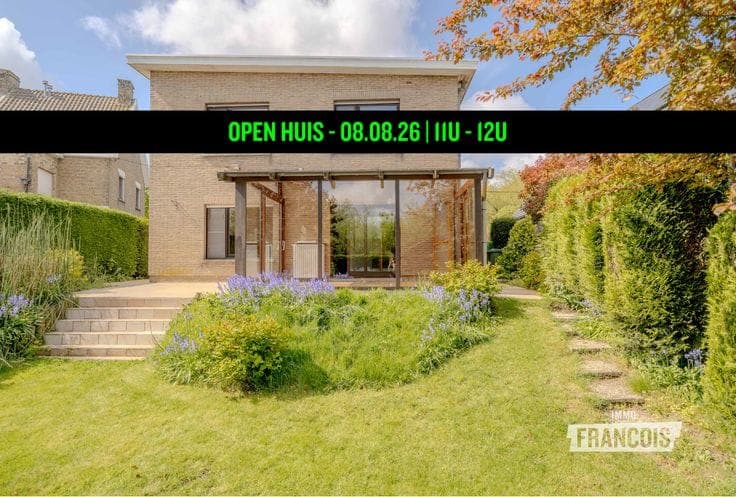 Spacious detached house with 5 bedrooms for sale in Diksmui…
