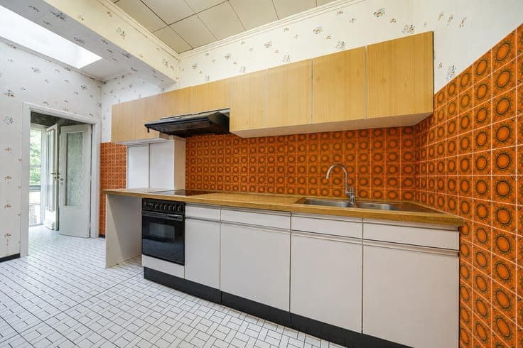 3-bedroom house with a terrace near downtown
