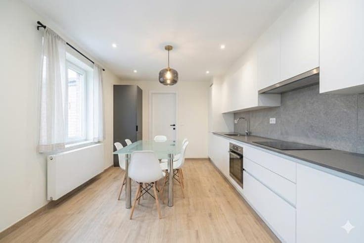 MAISON SPACIEUSE 4 CHAMBRES AU CŒUR DE HERSTAL