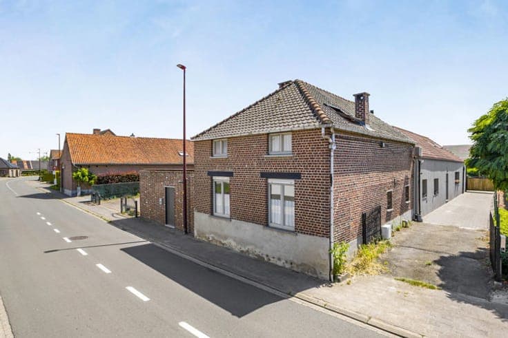 House in Ternat