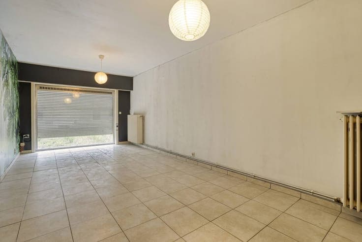 Investment property to be refreshed for sale in Sint-Pieters