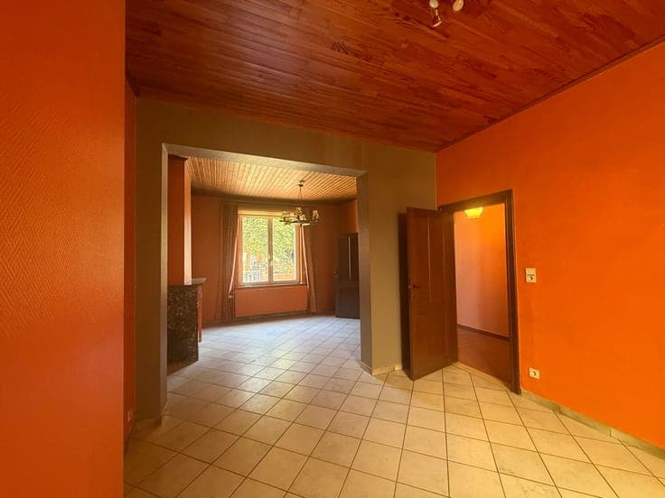 Charming house to renovate in Liège