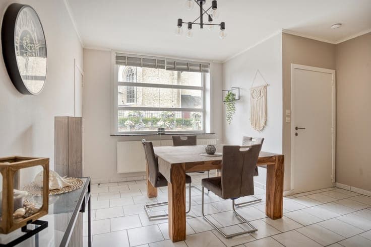 Instapklare starterswoning met 3 slaapkamers en terras in...