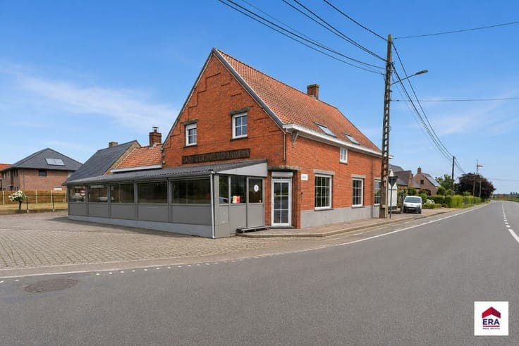 Spacious commercial property in Meulebeke