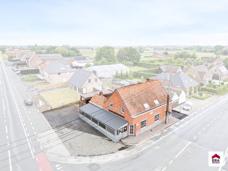 Spacious commercial property in Meulebeke