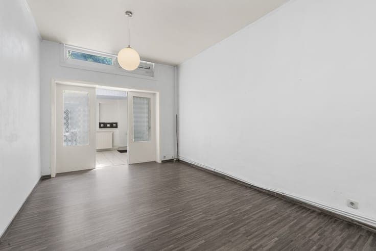 Spacious 5-bedroom semi-detached in Brugse Poort