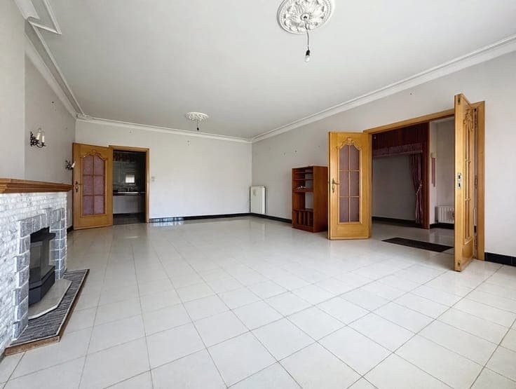 A 3-bedroom bungalow in a very quiet location