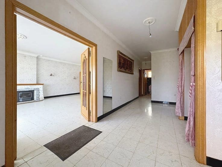 A 3-bedroom bungalow in a very quiet location